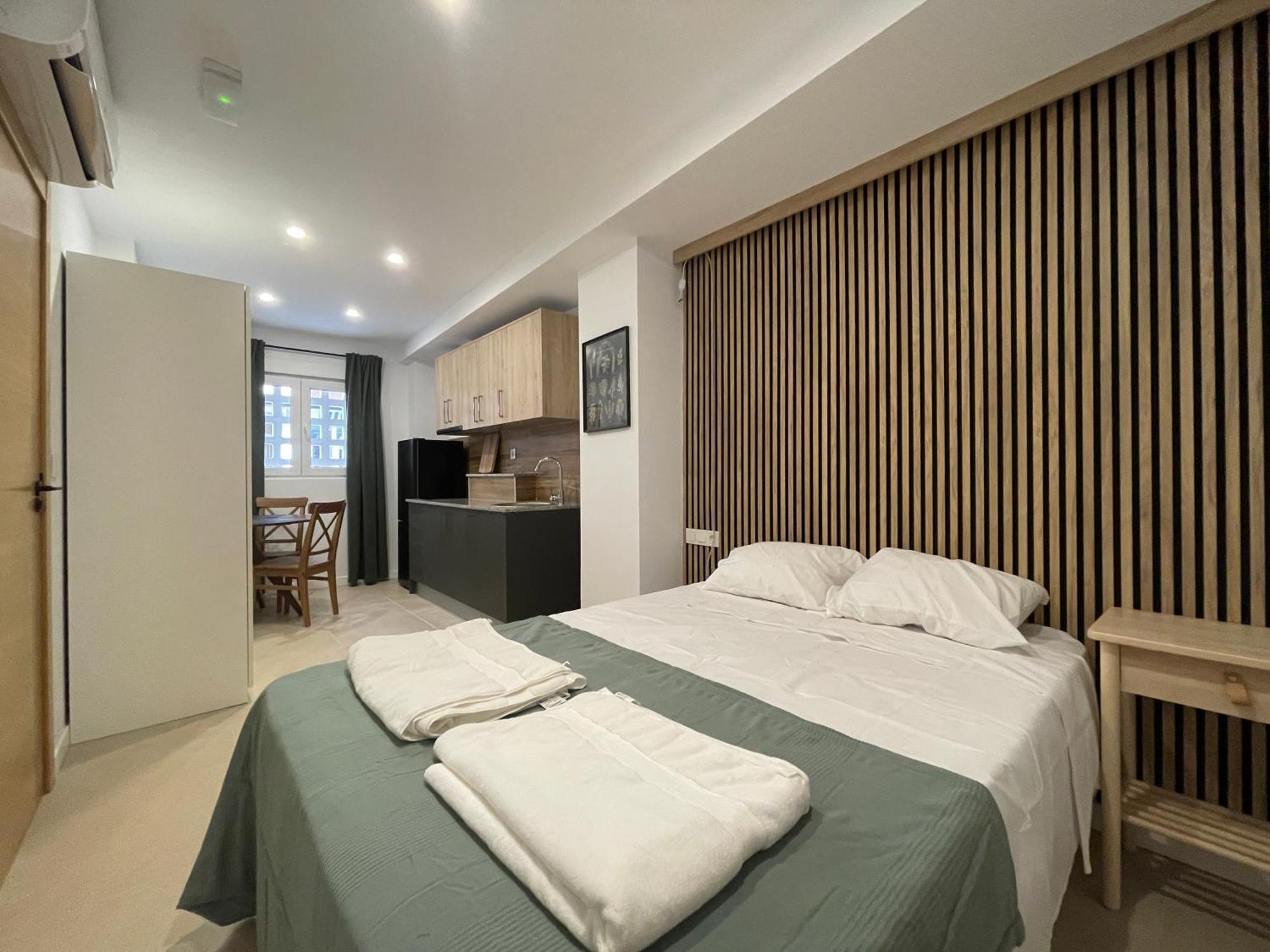 Apartamentos Postiguet 阿利坎特 外观 照片